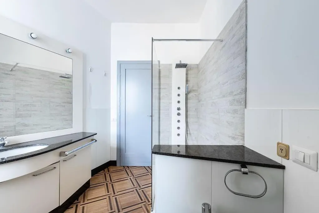 Amazing View From Brera Sancarpoforo9 Apartment Milan 0*,  Italy