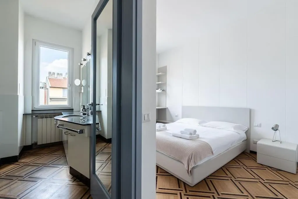 Amazing View From Brera Sancarpoforo9 Apartment Milan